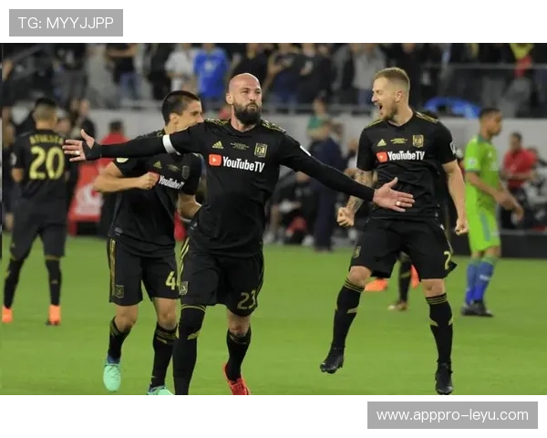 洛杉矶德比前瞻:银河VS FC,谁将登顶西部?主场优势与交锋纪录全解析 洛杉矶德比前瞻:银河VS FC,谁将登顶西部?主场优势与交锋纪录全解析